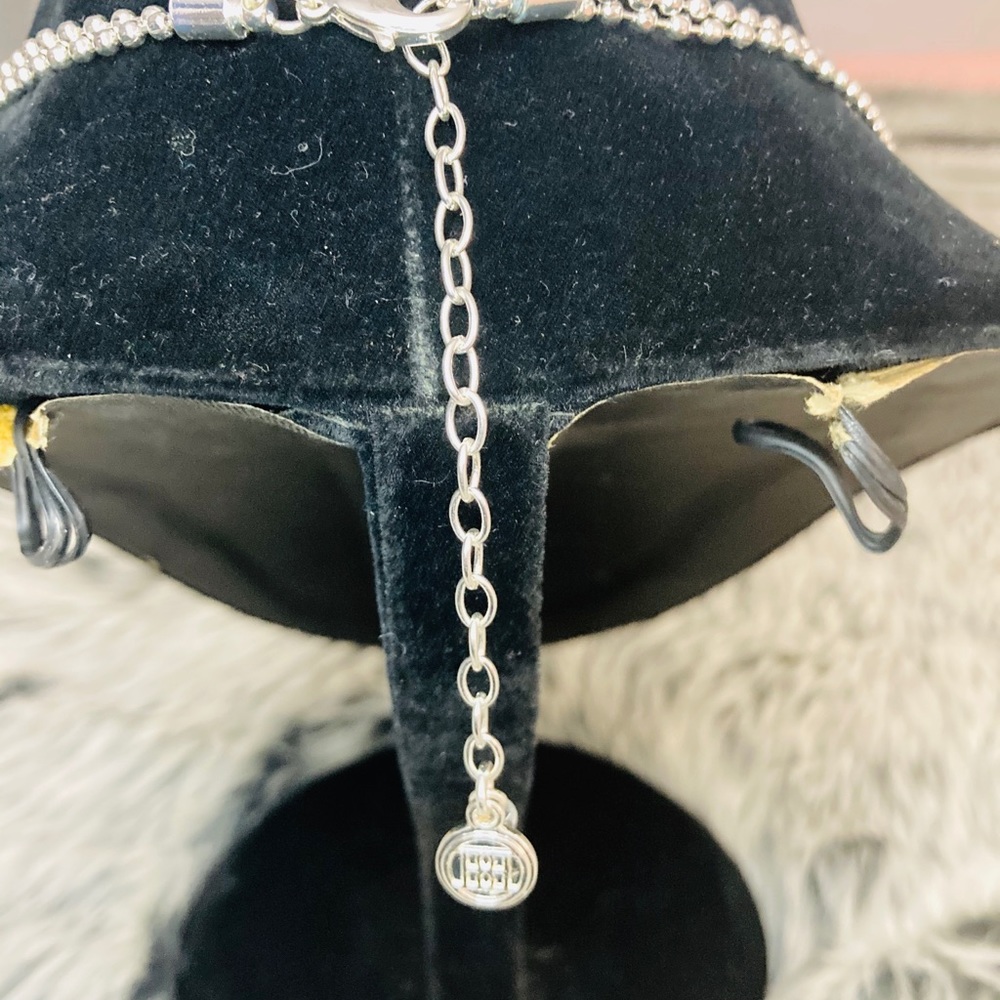 Silver multi layered necklace - Picture 5 of 7
